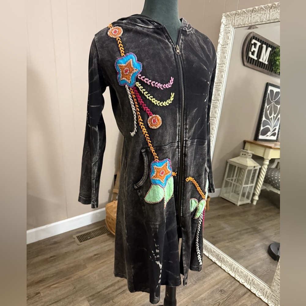 Rising International • Floral Embroidery Boho Tie Dye Duster Hoodie - Picture 5 of 11